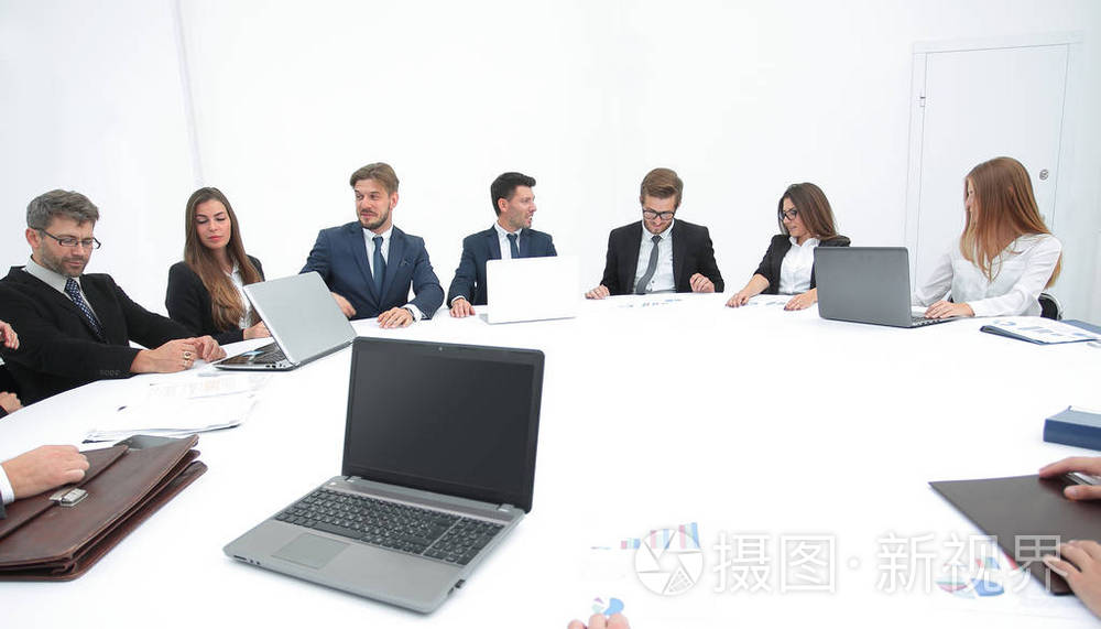 上海注册公司时股东人数多少最合适?
